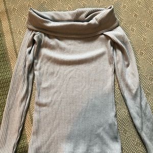 Off the shoulder long sleeve top!